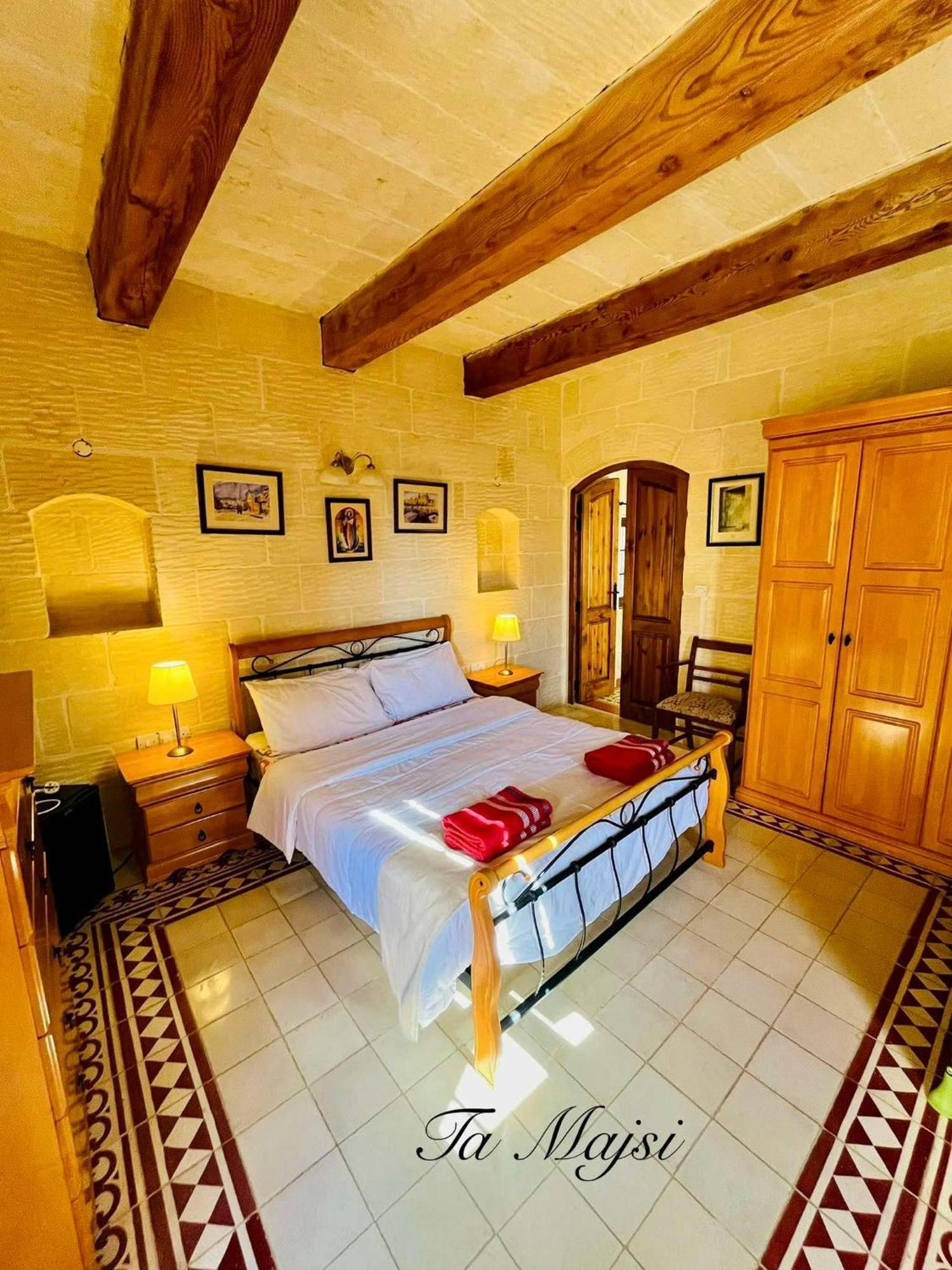 Ta Majsi Farmhouse With Indoor Heated Pool San Lawrenz Zewnętrze zdjęcie