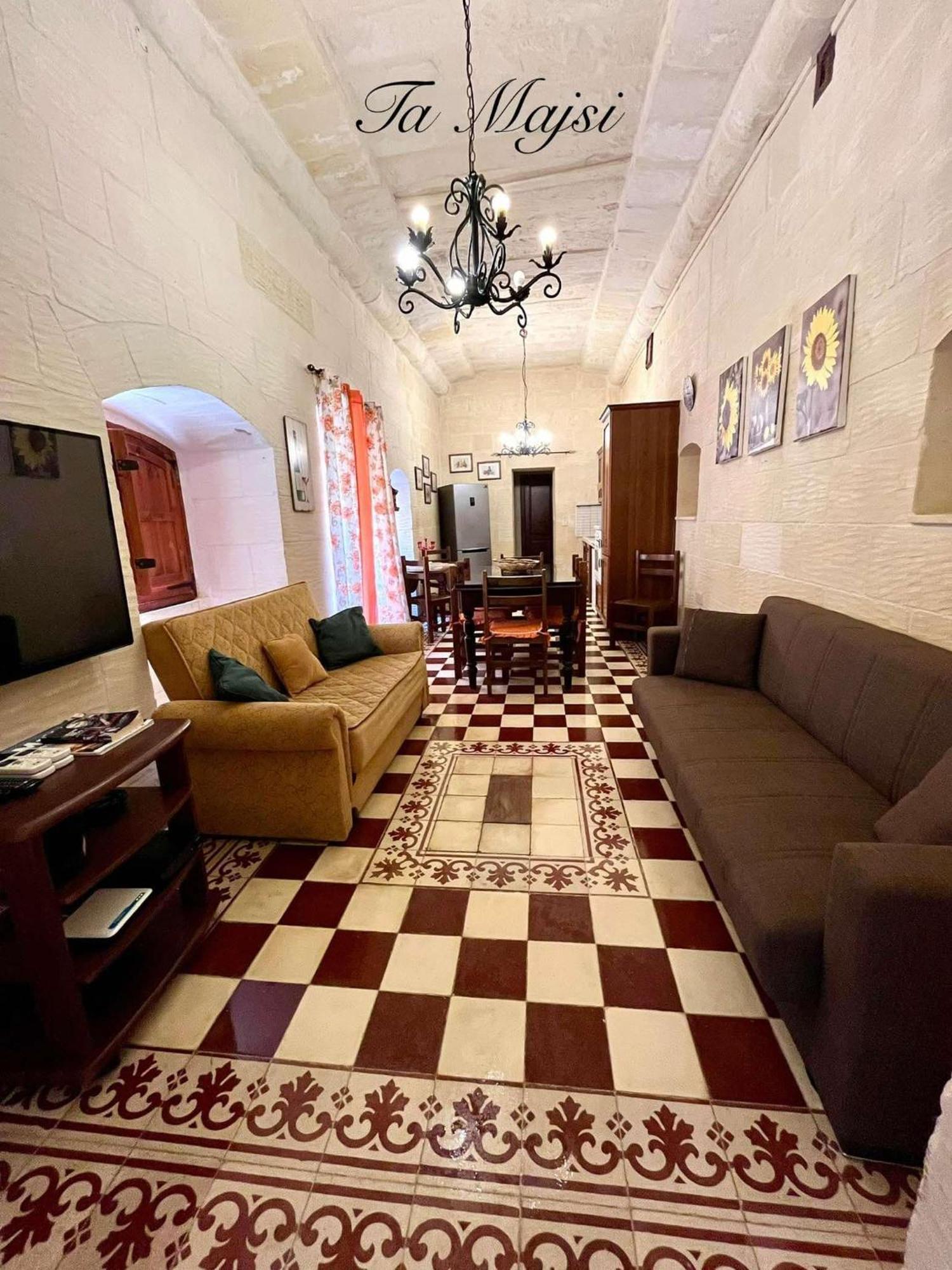 Ta Majsi Farmhouse With Indoor Heated Pool San Lawrenz Zewnętrze zdjęcie